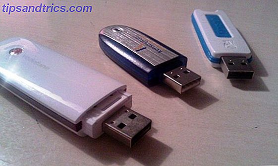 puertos USB demasiado juntos