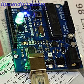 Entonces, ¿está pensando en obtener un kit de inicio Arduino, pero se pregunta si algunos LED básicos y resistencias serán suficientes para mantenerlo ocupado durante el fin de semana?  Probablemente no.
