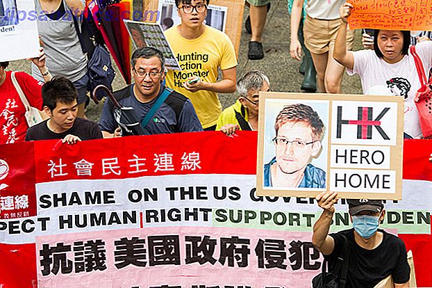 support-Snowden-protest