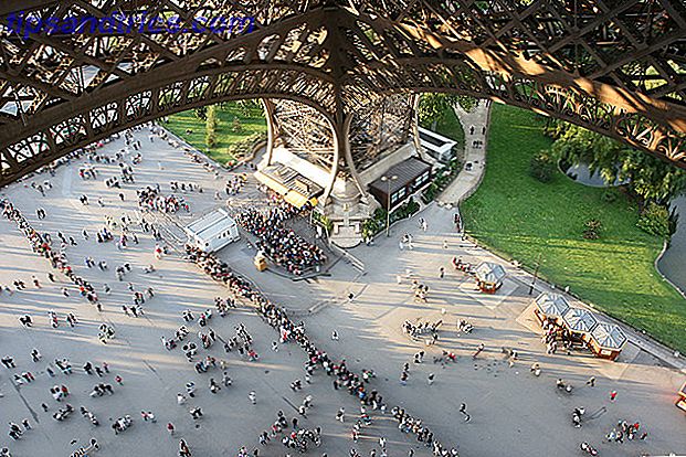 Eiffelturm Menschenmenge