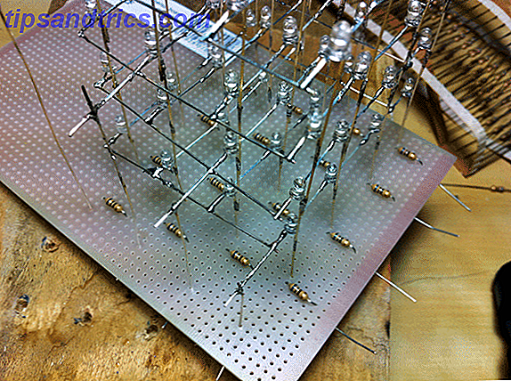 Sådan laver du en pulserende Arduino LED-kub, der ligner den kom fra fremtiden fra toptrappede katoder