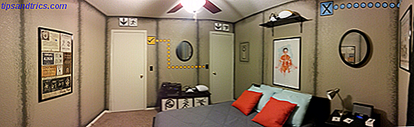 Portal inspirierte Schlafzimmerlichter auf Panorama