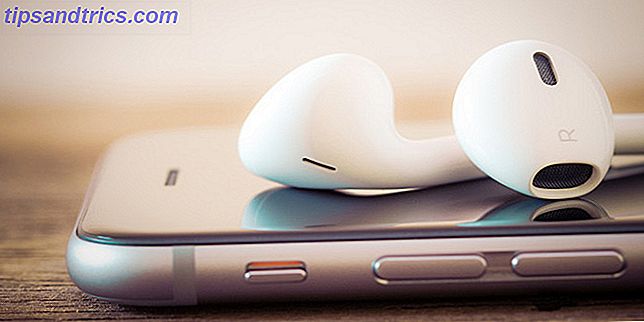 lytte-podcasts-lydbøger-øretelefoner-mobil-telefon