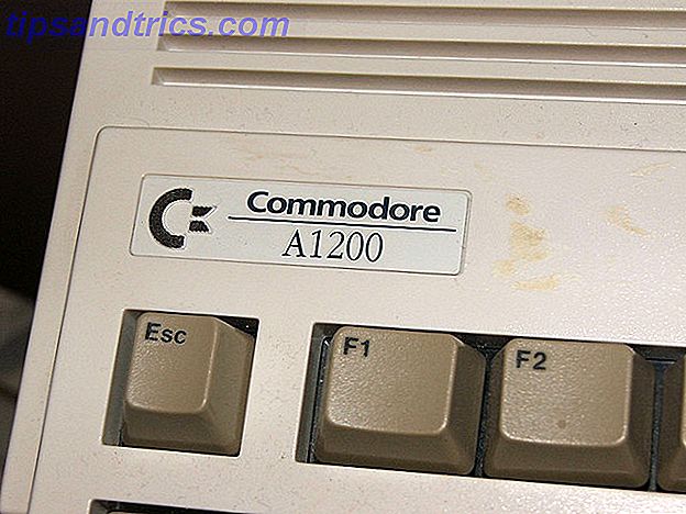 Commodore-1200-dator