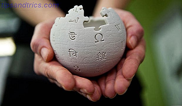 Wikipedia_mini_globe_handheld