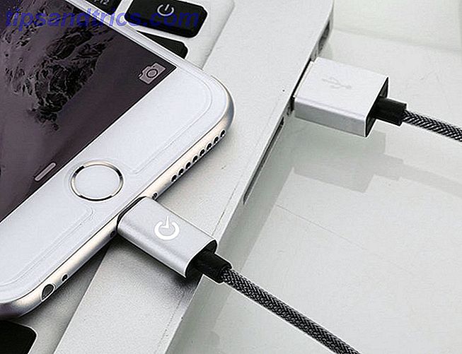 iphone ipad connecté à des câbles de foudre de charge