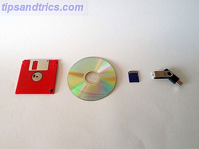 Coloque su Linux Distro en Live CD USB CD DVD Floppy 667x500