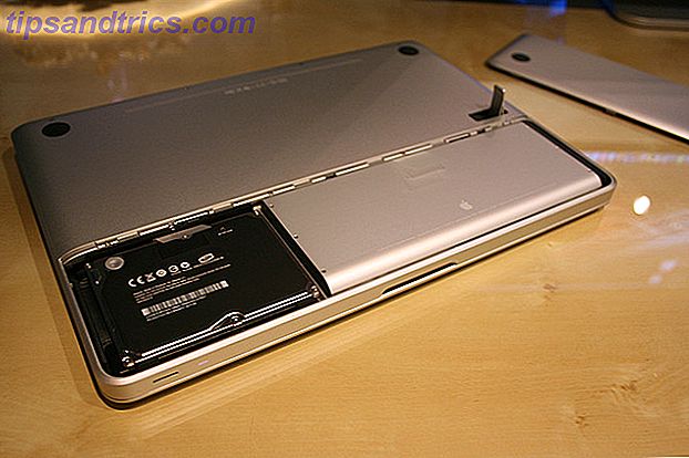 macbook-battery-cover-removed