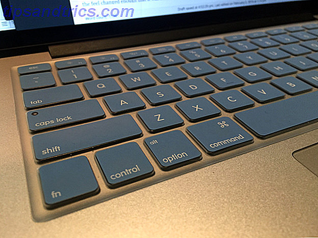 kuzy-himmelblått-tastatur-deksel